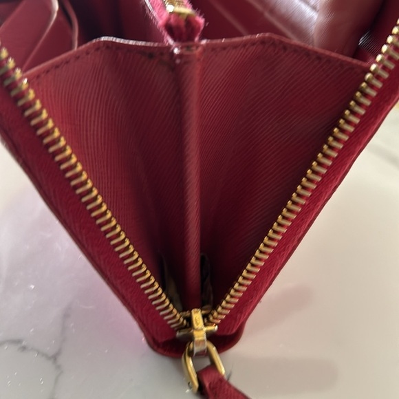 PRADA PINK Zippy Wallet with Card - Picture 4 of 13